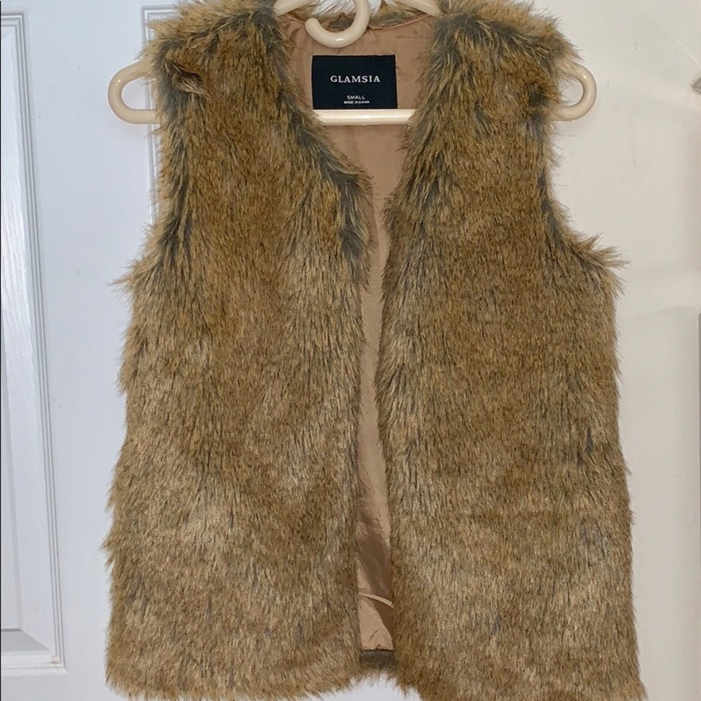 Fur vest